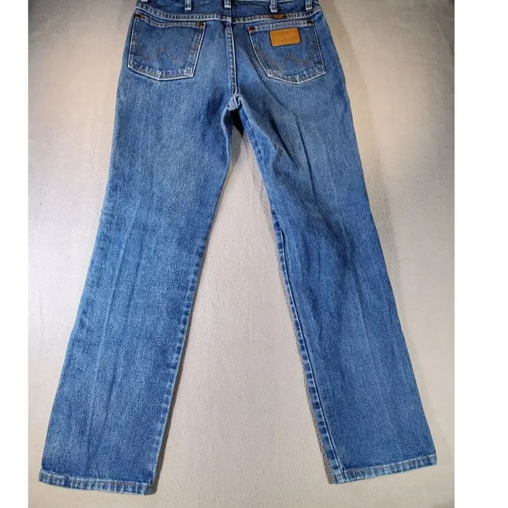 Wrangler Mens 30x30 Medium Wash Straight Leg Western cowboy rodeo ranch wear